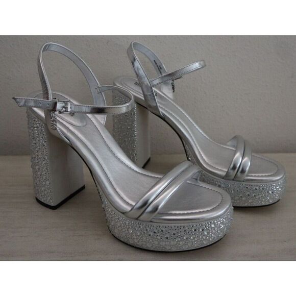 Michael Kors Women Sz 8.5M Silver Metallic Embellished Laci Platform Sandals - Picture 11 of 11